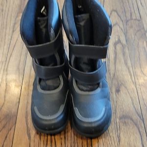 Boys snow boots